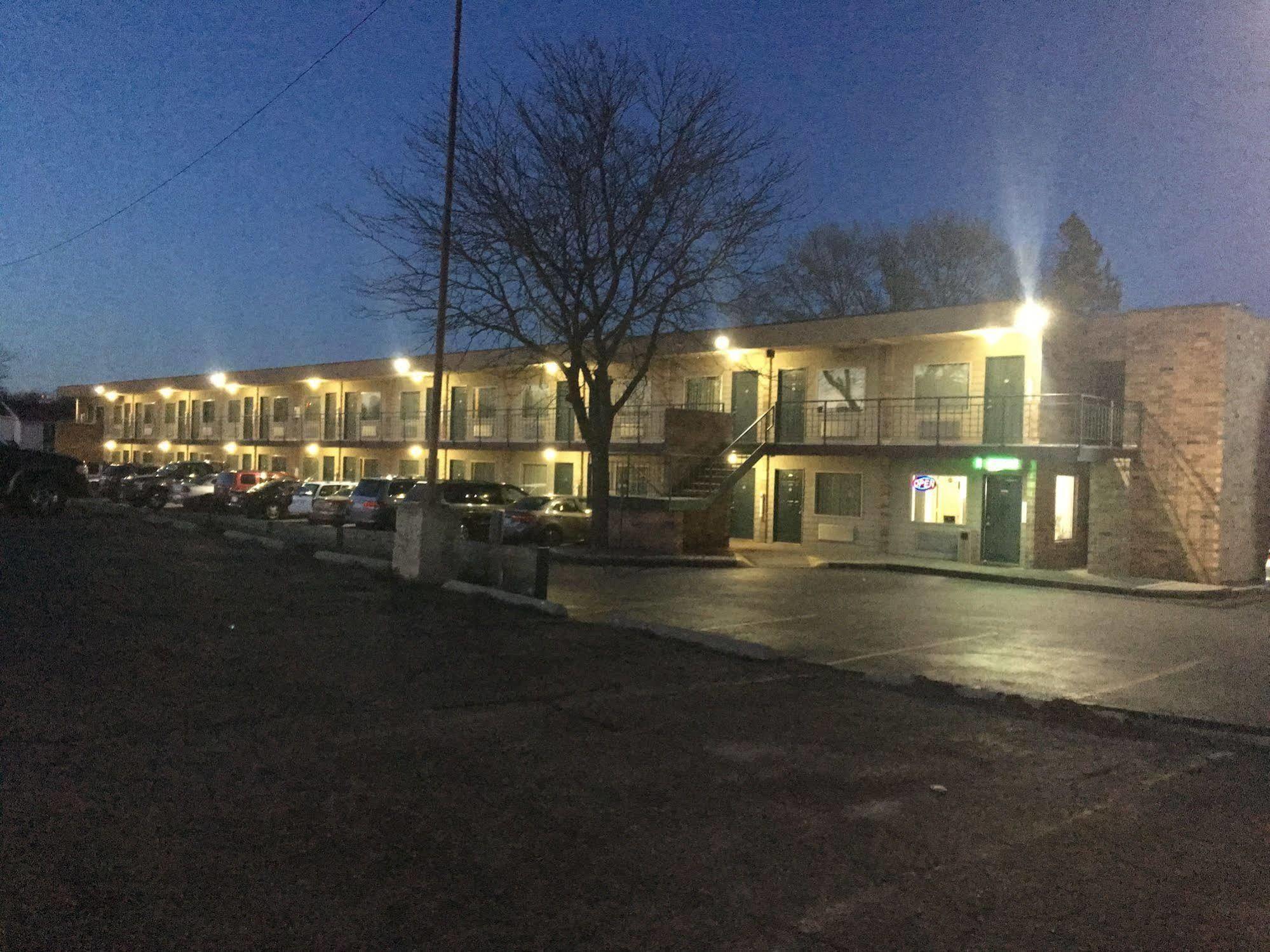 雷鸟汽车旅馆 巴拉布 外观 照片